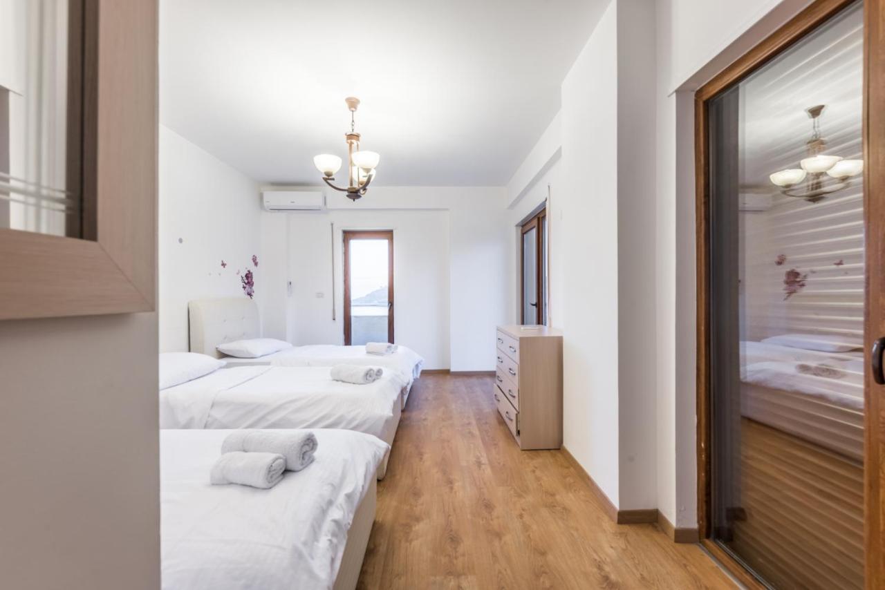 Blue Heaven -Full Sea View Brand New Apartment ดูร์เรส ภายนอก รูปภาพ